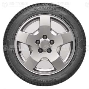Goodyear Ultra Grip Performance + SUV 215/60 R17 96H
